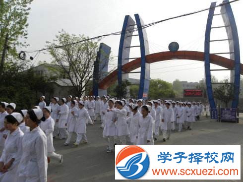 成都初中女生读什么中专学校好