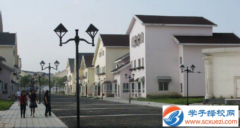 成都初中女生毕业后读什么中专学校好